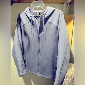 Women’s under Armour lightweight jacket